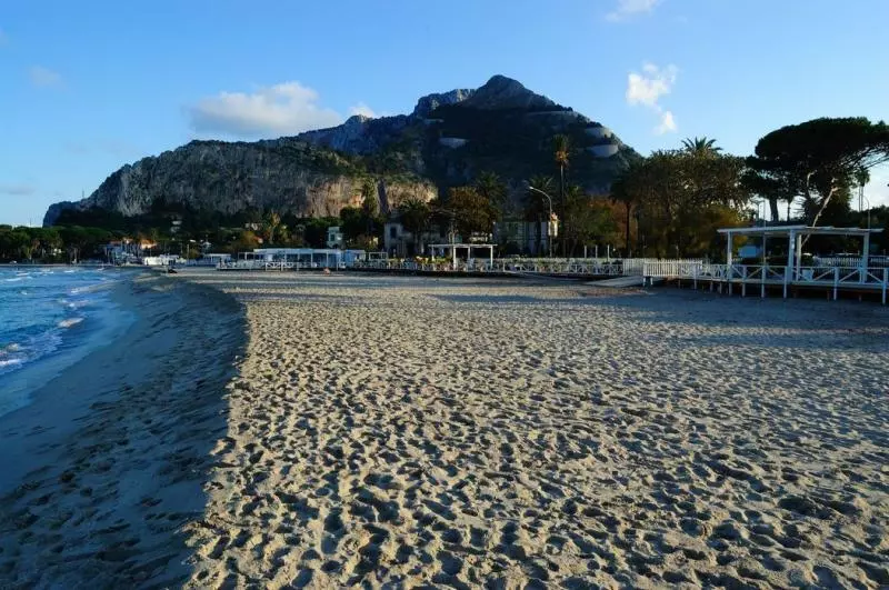 Mondello (c) Dmitriy Zuev